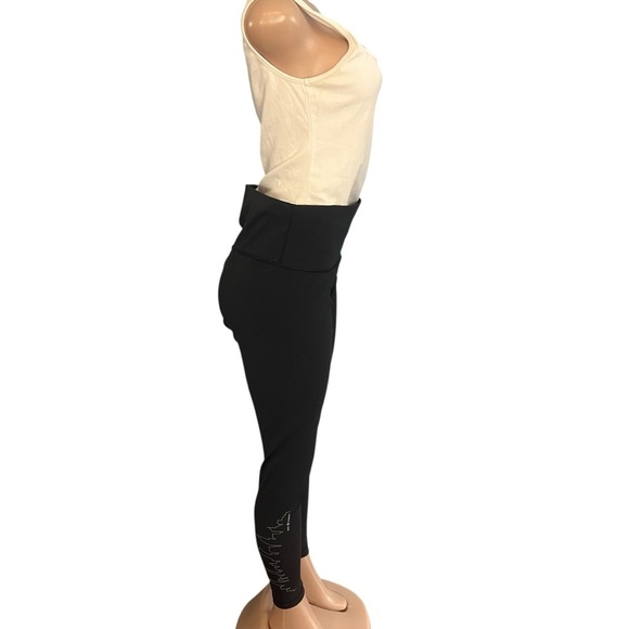 Lululemon Wunder Under Hi-Rise Tight Full-On Luxtreme 28" Black NYC Skyline - Picture 3 of 8